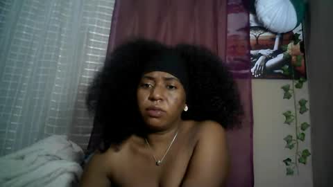 Snapshot of verronique1511 chatting on July 13, 2026, 6:38 am verronique1511 online show from July 13, 2026, 6:38 am