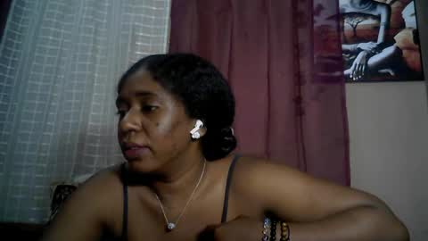 Snapshot of verronique1511 chatting on July 16, 2026, 3:18 pm verronique1511 online show from July 16, 2026, 3:18 pm