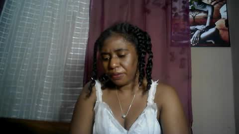 Snapshot of verronique1511 chatting on August 1, 2026, 4:45 am verronique1511 online show from August 1, 2026, 4:45 am