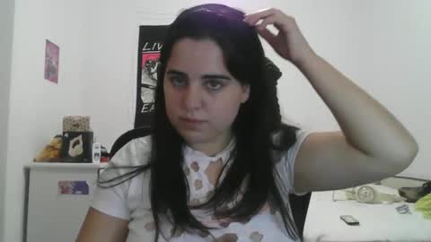 Snapshot of veruca99 chatting on December 4, 2025, 12:53 am veruca99 online show from December 4, 2025, 12:53 am