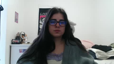 Snapshot of veruca99 chatting on February 4, 2026, 10:54 am veruca99 online show from February 4, 2026, 10:54 am