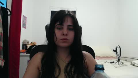 Snapshot of veruca99 chatting on February 15, 2026, 9:55 pm veruca99 online show from February 15, 2026, 9:55 pm