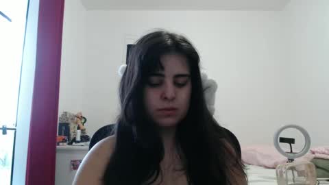Snapshot of veruca99 chatting on March 22, 2026, 12:19 pm veruca99 online show from March 22, 2026, 12:19 pm