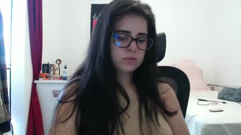 Snapshot of veruca99 chatting on April 7, 2026, 1:00 pm veruca99 online show from April 7, 2026, 1:00 pm