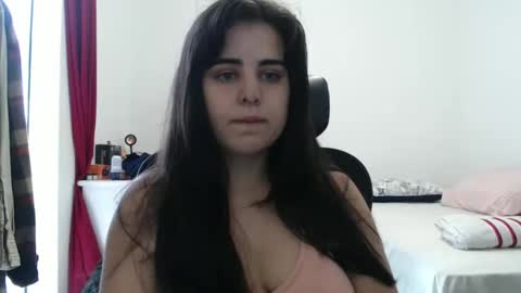 Snapshot of veruca99 chatting on April 10, 2026, 5:06 pm veruca99 online show from April 10, 2026, 5:06 pm