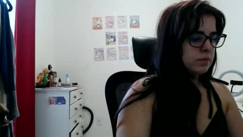 Snapshot of veruca99 chatting on June 11, 2026, 1:20 pm veruca99 online show from June 11, 2026, 1:20 pm