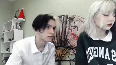 Snapshot of veryraretwins chatting on January 2, 2025, 6:34 pm veryraretwins online show from January 2, 2025, 6:34 pm