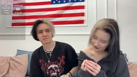 Snapshot of veryraretwins chatting on January 8, 2026, 10:01 pm veryraretwins online show from January 8, 2026, 10:01 pm