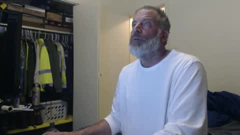 hairy man online show from January 28, 2025, 12:47 am