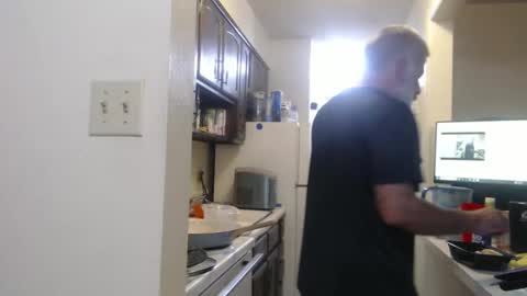 hairy man online show from September 19, 2025, 12:23 am