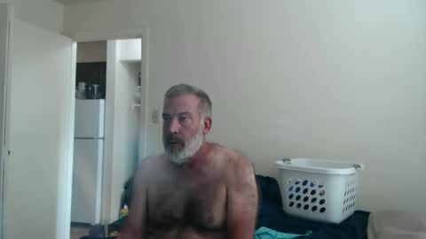 hairy man online show from October 4, 2025, 9:57 pm