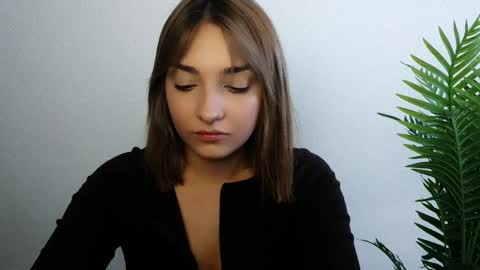 Snapshot of veryveryshygirl chatting on May 13, 2026, 1:30 pm Ana online show from May 13, 2026, 1:30 pm