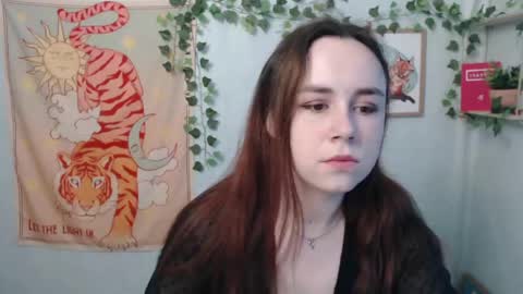 Snapshot of veryveryvery_shy chatting on June 9, 2026, 5:30 am veryveryvery_shy online show from June 9, 2026, 5:30 am
