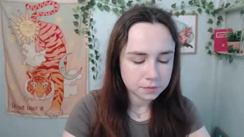 Snapshot of veryveryvery_shy chatting on June 13, 2026, 5:38 am veryveryvery_shy online show from June 13, 2026, 5:38 am