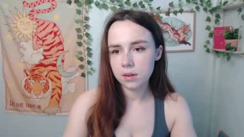 veryveryvery_shy online show from July 13, 2026, 5:54 am