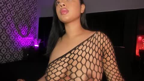 Sthefanny online show from March 12, 2026, 11:49 am