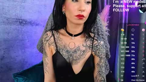 Snapshot of vespera_ chatting on November 16, 2025, 8:36 pm Lady or Goddess Vespera online show from November 16, 2025, 8:36 pm