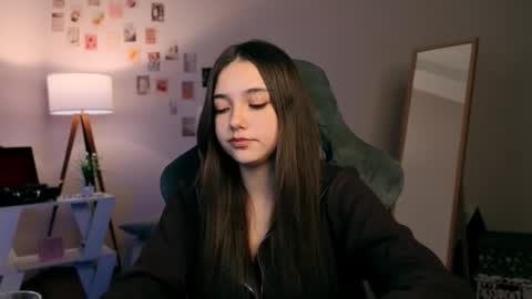 Rachel online show from November 28, 2025, 7:16 pm