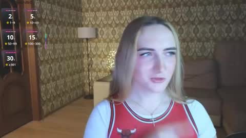 vi_luxxxy online show from May 29, 2026, 2:09 am