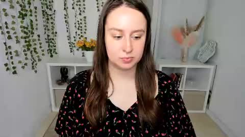 Camilla online show from June 28, 2026, 12:55 pm