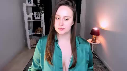 Camilla online show from July 16, 2026, 9:10 pm