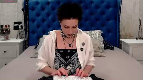Snapshot of via_mayer chatting on June 30, 2026, 1:50 am Via online show from June 30, 2026, 1:50 am