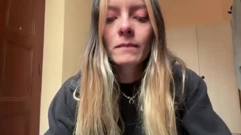 Snapshot of viajemos chatting on July 14, 2026, 7:19 pm papichulo y mamichula online show from July 14, 2026, 7:19 pm