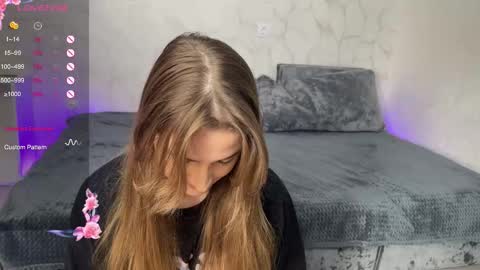 Snapshot of vibe_and_night chatting on October 18, 2025, 7:09 am Vail and Nevada online show from October 18, 2025, 7:09 am