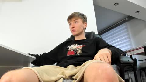 Snapshot of vibemygirl chatting on January 16, 2025, 10:32 am vibemygirl online show from January 16, 2025, 10:32 am