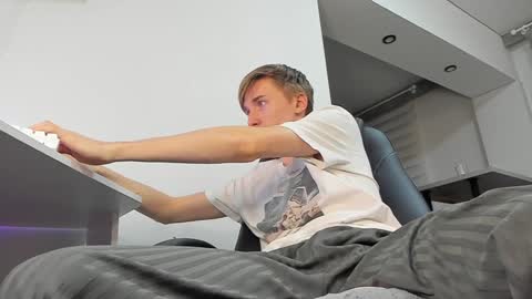 Snapshot of vibemygirl chatting on January 29, 2025, 3:37 pm vibemygirl online show from January 29, 2025, 3:37 pm