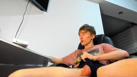 Snapshot of vibemygirl chatting on February 12, 2025, 1:09 am vibemygirl online show from February 12, 2025, 1:09 am