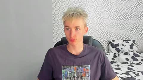 Snapshot of vibemygirl chatting on September 17, 2025, 10:17 am vibemygirl online show from September 17, 2025, 10:17 am