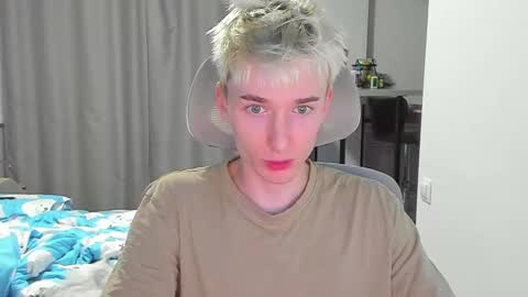 Snapshot of vibemygirl chatting on October 6, 2025, 1:19 pm vibemygirl online show from October 6, 2025, 1:19 pm