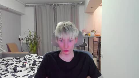 Snapshot of vibemygirl chatting on December 5, 2025, 12:03 pm vibemygirl online show from December 5, 2025, 12:03 pm