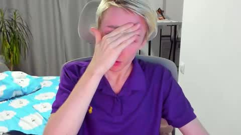 Snapshot of vibemygirl chatting on December 14, 2025, 8:41 am vibemygirl online show from December 14, 2025, 8:41 am