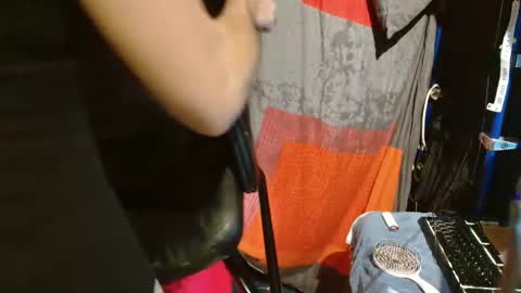 vices online show from October 17, 2025, 6:49 am