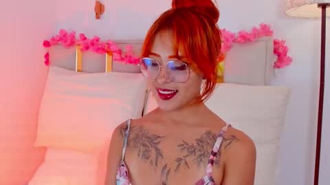 Snapshot of vicioushorse33 chatting on October 30, 2025, 10:10 pm Sophie and Stan online show from October 30, 2025, 10:10 pm