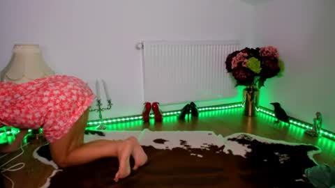 ViciousQueenu can call me Laura online show from July 22, 2026, 6:43 pm