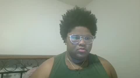 vickiryder56 online show from April 27, 2026, 3:59 am