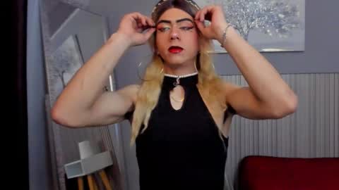  Vicky  online show from March 16, 2026, 12:42 pm