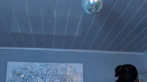  Vicky  online show from April 22, 2026, 2:29 pm