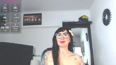 Vicky  online show from April 15, 2026, 11:17 am