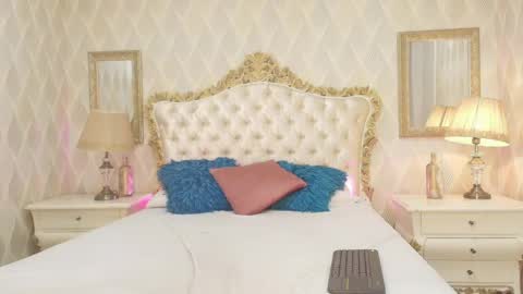 vicky_sky_ online show from May 12, 2026, 11:40 am
