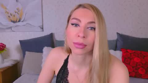 VickyVenus online show from April 27, 2026, 1:14 am