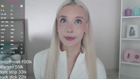 Snapshot of vickyfuckingdoll chatting on October 21, 2025, 10:43 pm vickyfuckingdoll online show from October 21, 2025, 10:43 pm