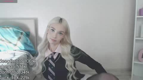 Snapshot of vickyfuckingdoll chatting on June 9, 2026, 12:22 am vickyfuckingdoll online show from June 9, 2026, 12:22 am