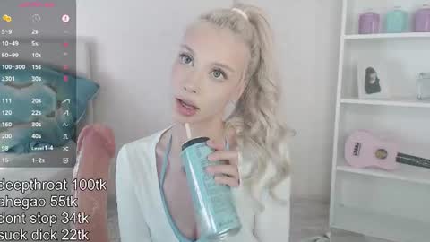 Snapshot of vickyfuckingdoll chatting on July 9, 2026, 1:31 am vickyfuckingdoll online show from July 9, 2026, 1:31 am