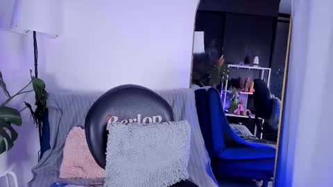 Snapshot of vickygrey1 chatting on October 15, 2025, 6:08 pm Vicky Greys online show from October 15, 2025, 6:08 pm