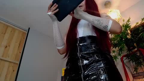 Snapshot of vickyjackson_ chatting on December 18, 2024, 3:00 pm Victoria online show from December 18, 2024, 3:00 pm