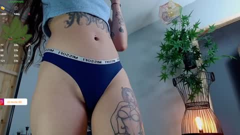 Snapshot of vickyjackson_ chatting on January 13, 2025, 2:21 pm Victoria online show from January 13, 2025, 2:21 pm